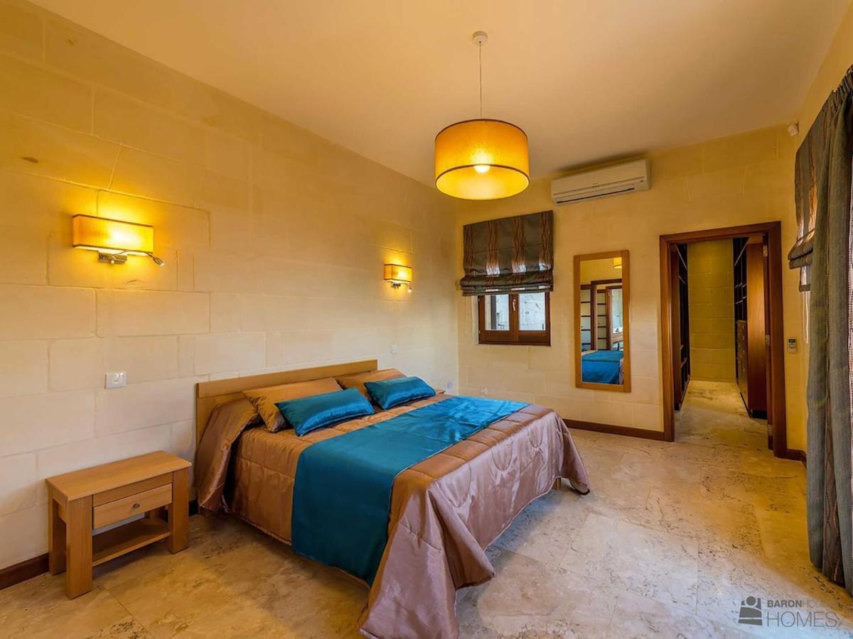 The Almonds Luxury Villa San Lawrenz Exterior foto
