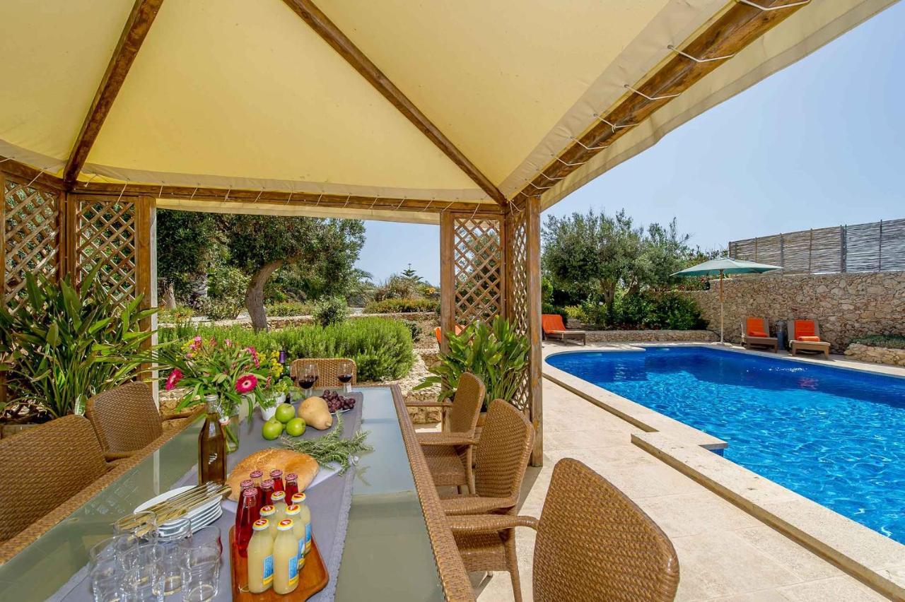 The Almonds Luxury Villa San Lawrenz Exterior foto